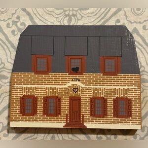 Cat’s Meow Peyton House, Kinderhook, New York 1991 Series VI. Retired.